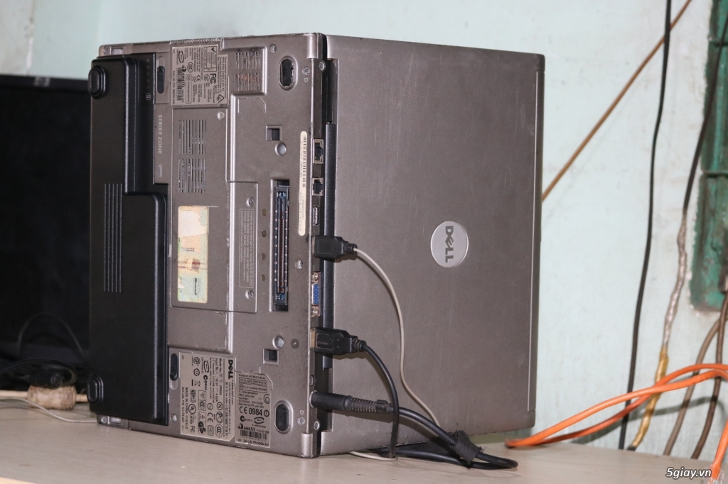 Bán laptop Dell D430 cũ giá cực rẻ - Core 2 Duo U7600/1GB/60GB/12.1 - 5