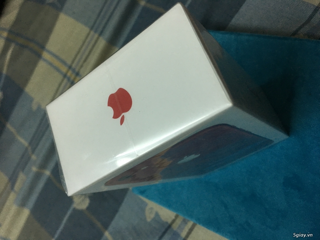 Iphone 7 - Red - 128Gb - Nguyên seal - 2