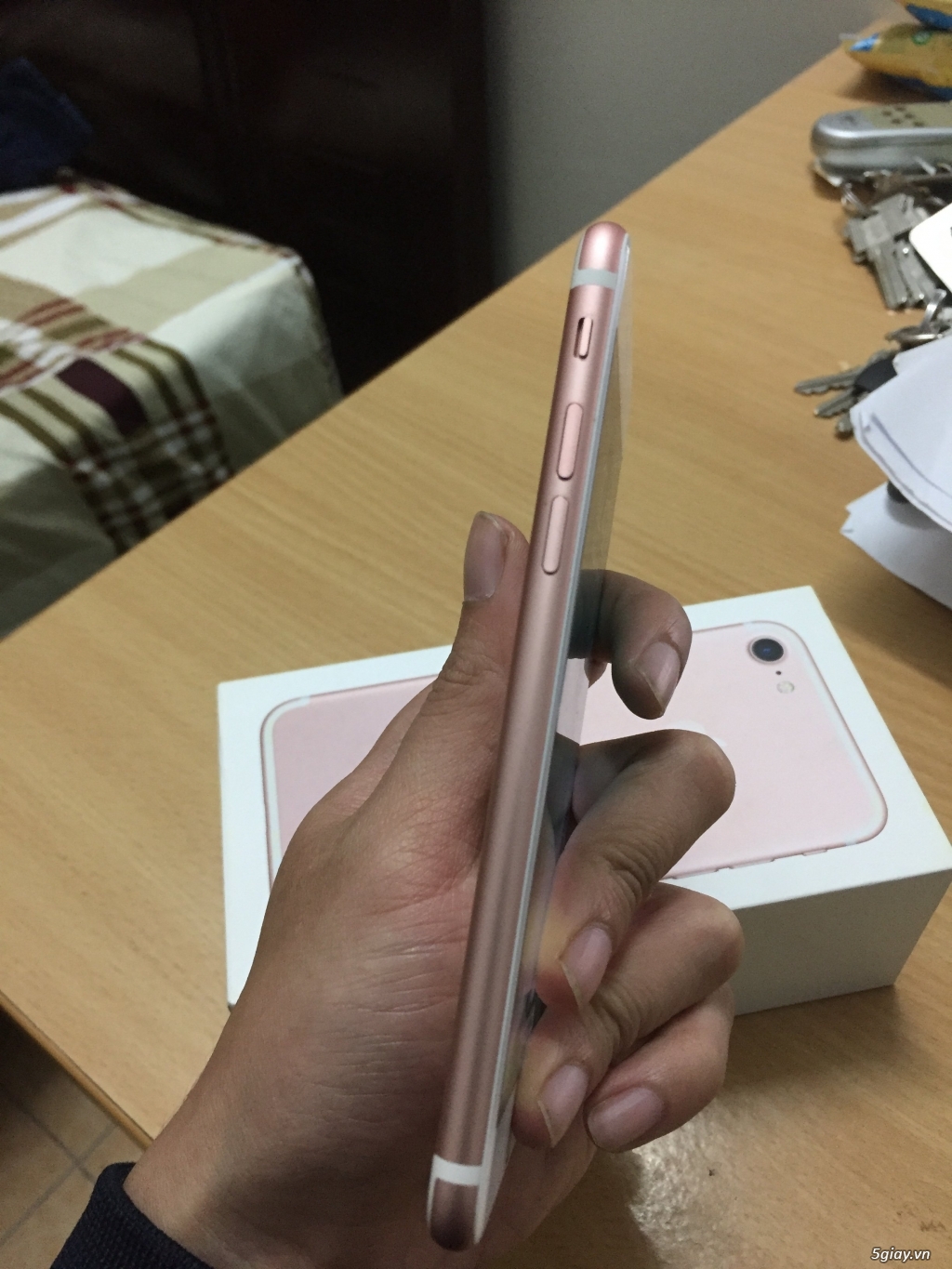 Iphone 7 Rose 32G Quốc tế - 1