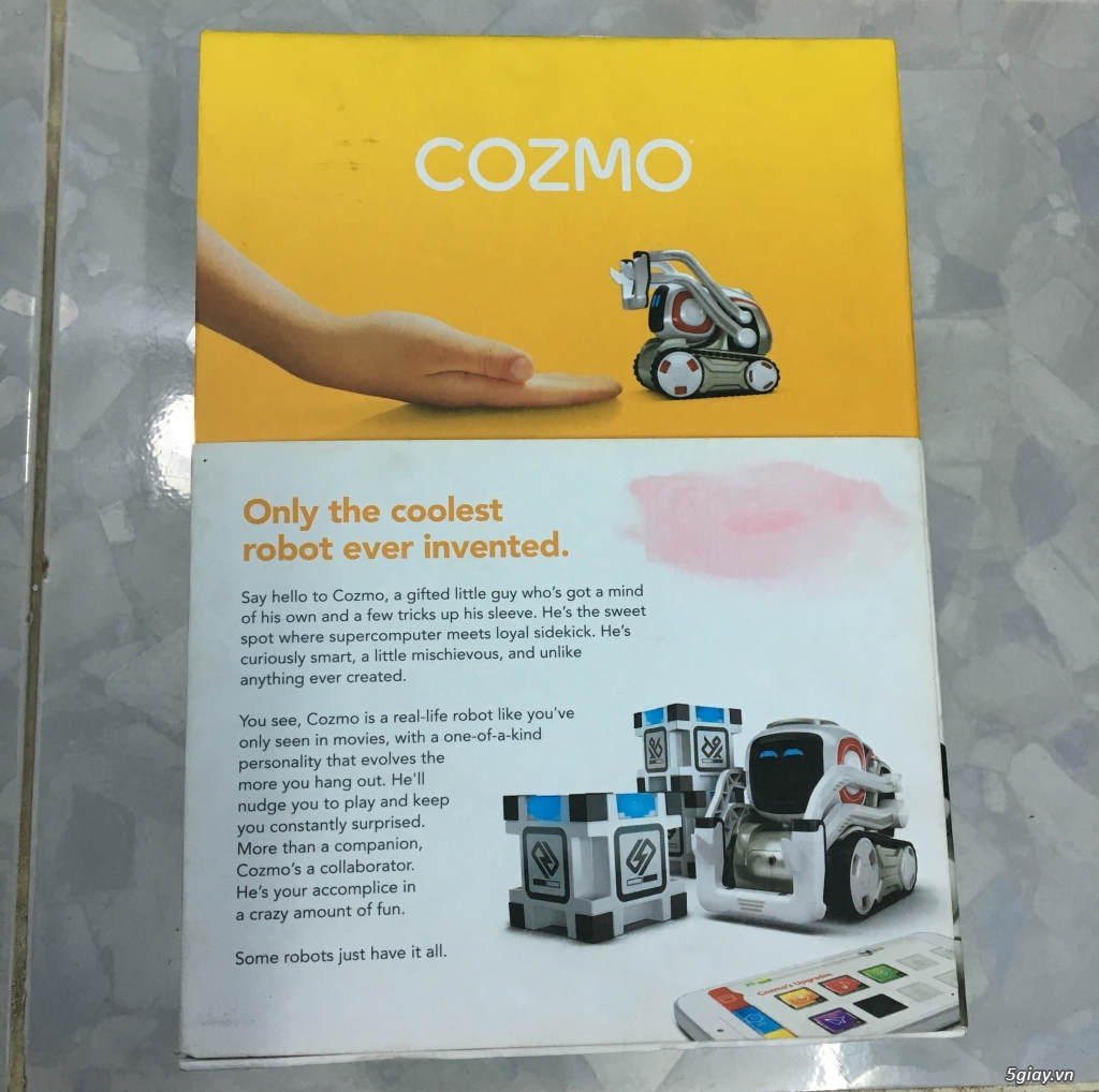 Robot Cozmo - bản sao đời thật của Wall-E - 1
