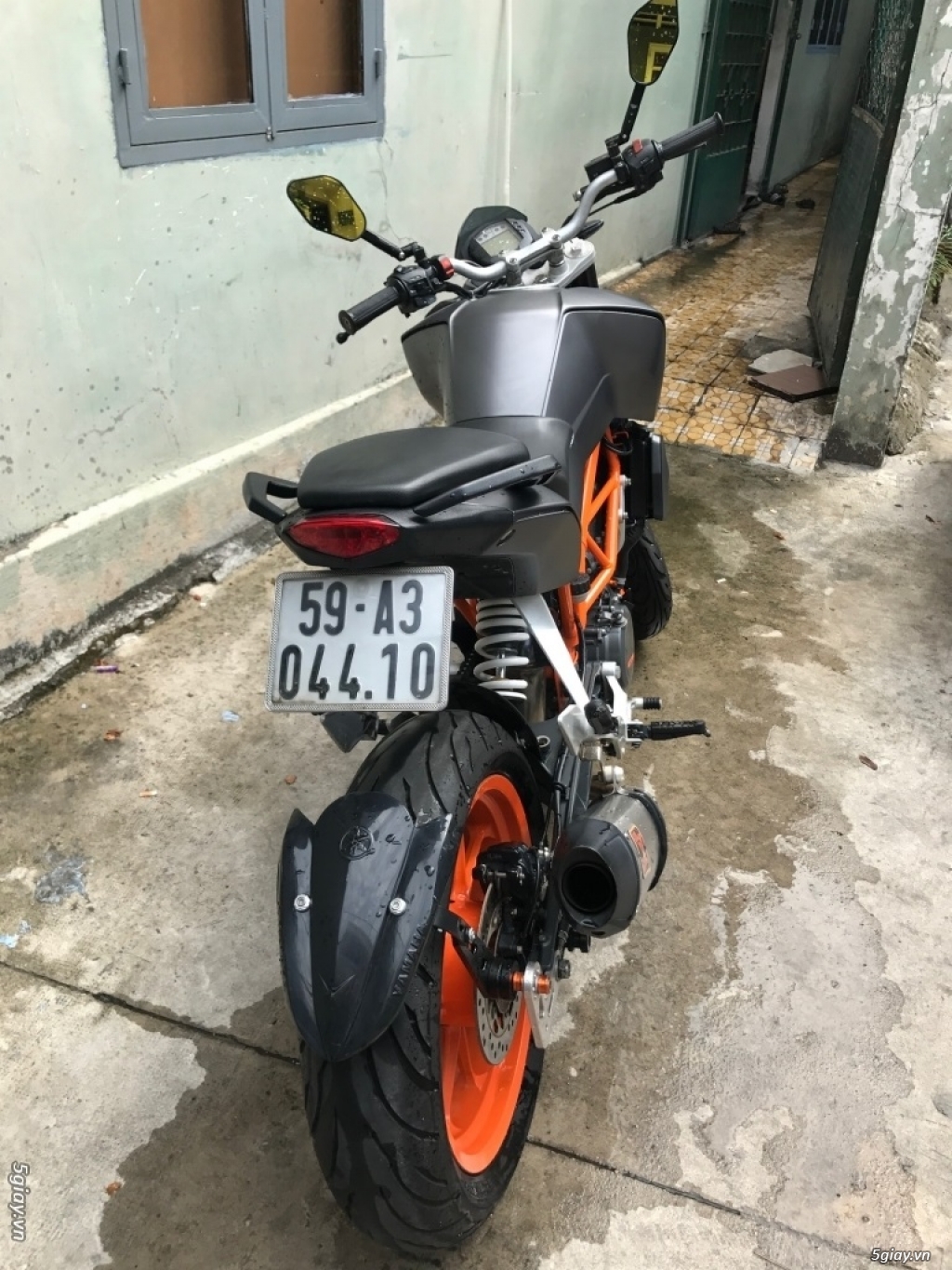 Cần bán KTM Duke 390  - biển số : 044.10 - 1