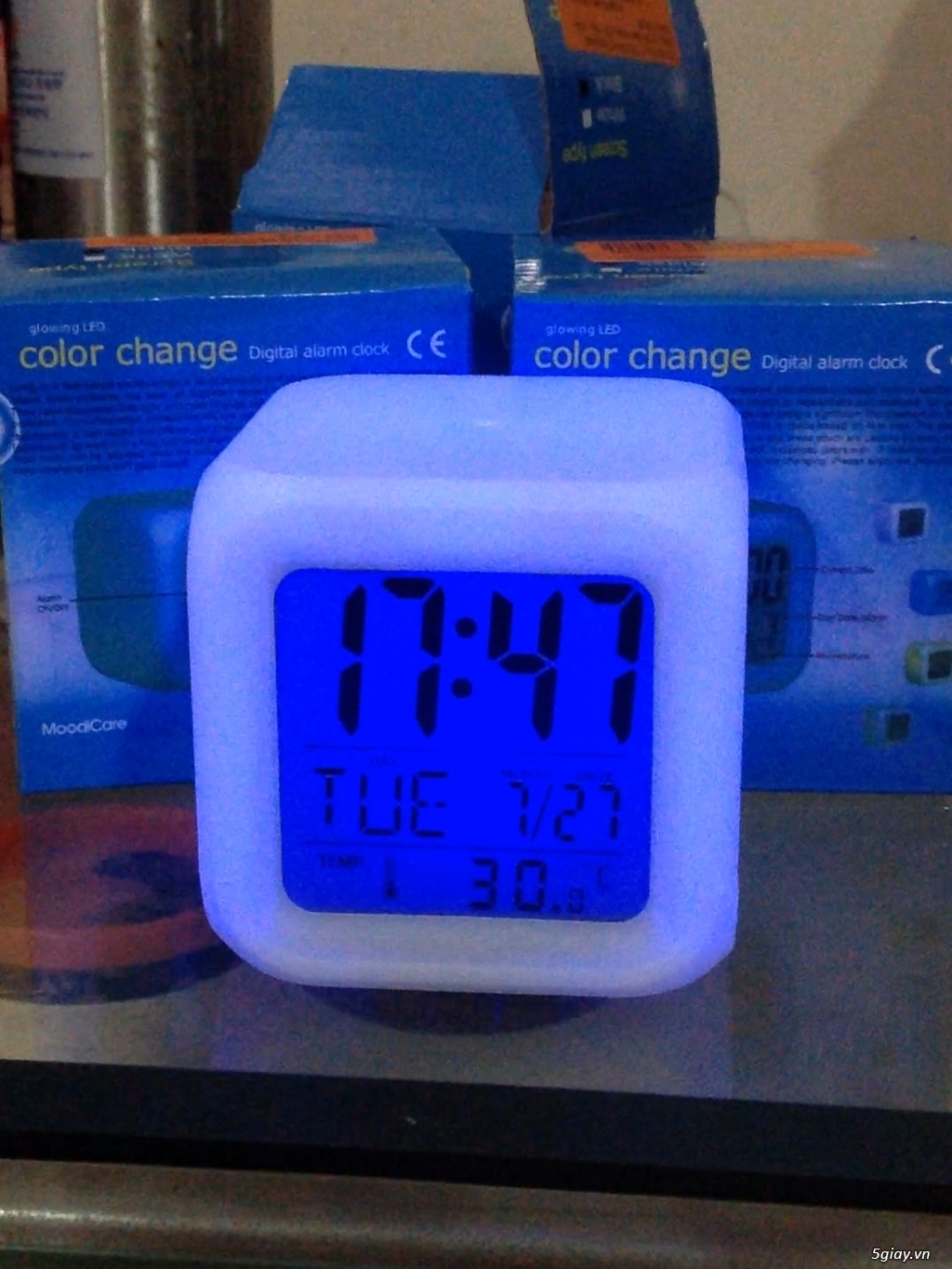 [ Nội thất phòng ngủ] đồng hồ để bàn đẹp và sang trọng có đo nhiệt độ