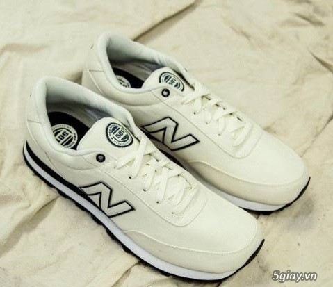 Bán giày New Balance dáng casual màu kem sữa đi rất êm còn nguyên hộp - 2