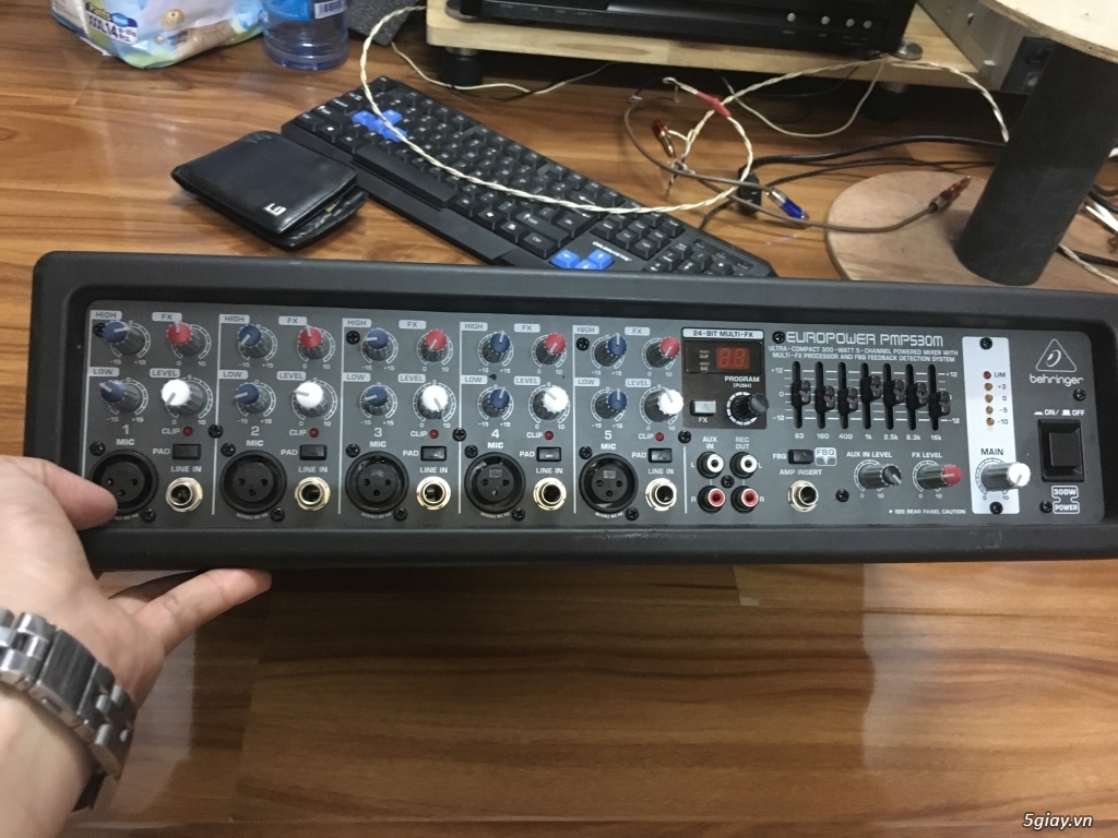Mixer công suất Beringher pmp530 - 2