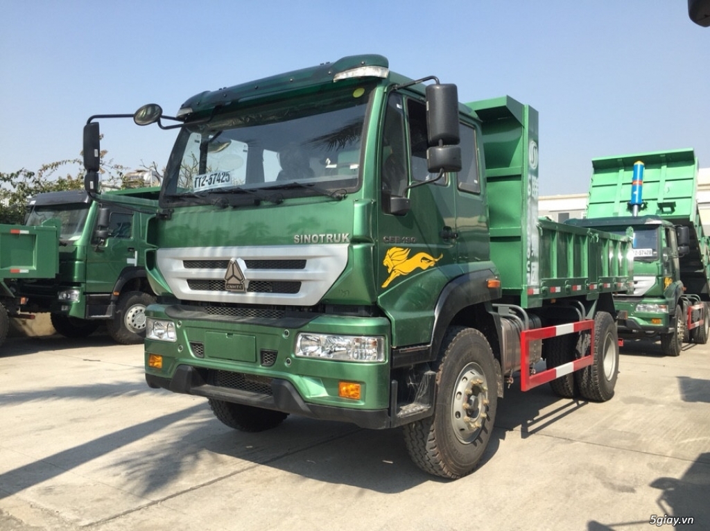 Xe ben 8 tấn Howo tại Long Biên, Hà Nội 2016, 2017 - 2