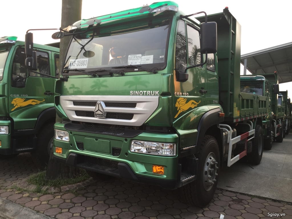 Xe ben 8 tấn Howo tại Long Biên, Hà Nội 2016, 2017 - 3