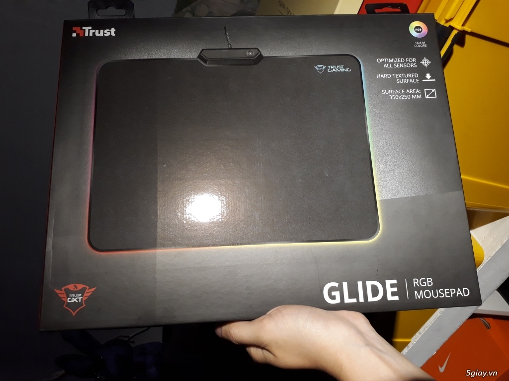 Trust GXT 760 Glide RGB Mousepad
