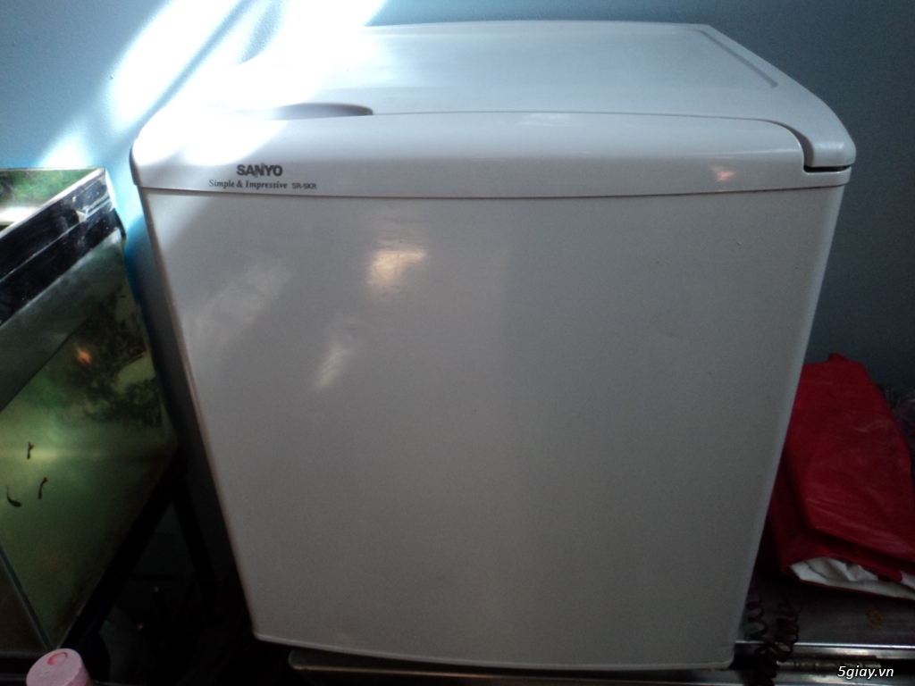 Tủ lạnh 50l Sanyo SR-5KR