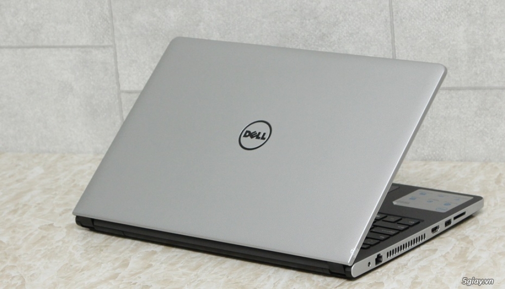 Dell 5559 Core i7 6500 Ram 8G HDD 1T-Dòng máy thời trang giá rẽ rẽ!!!