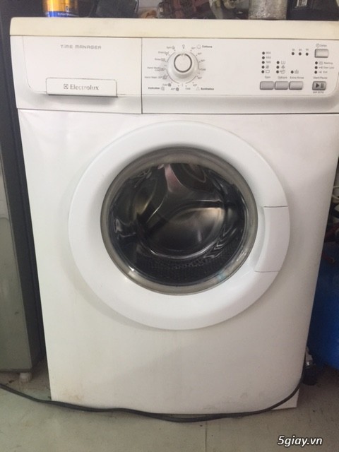 bán nhiều máy giặt giá rẻ  Electrolux EWF771