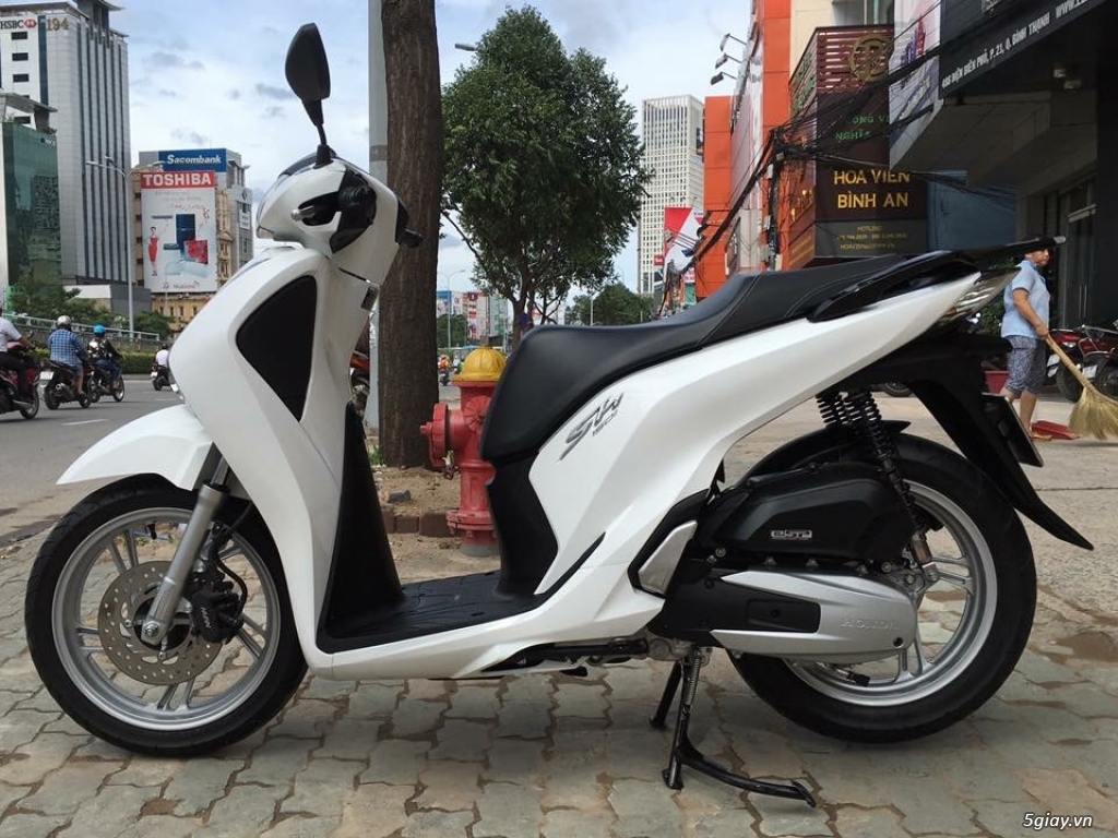 SH150i CBS màu trắng mẫu 2017, đk 12/2016. - 6