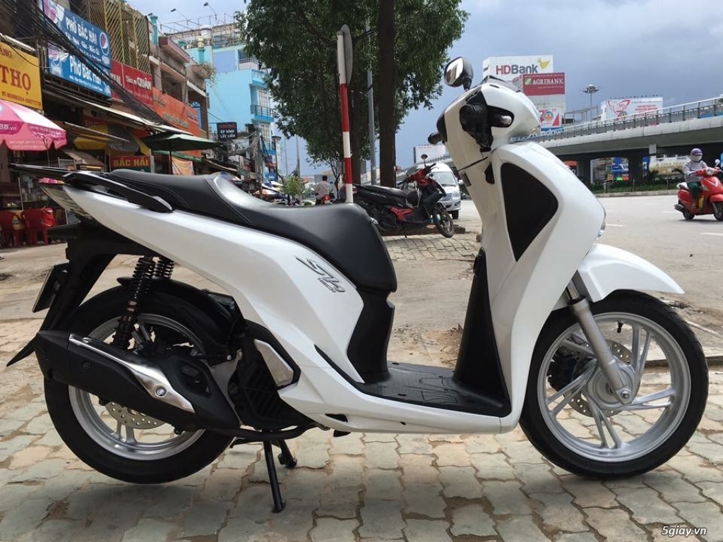 SH150i CBS màu trắng mẫu 2017, đk 12/2016. - 5