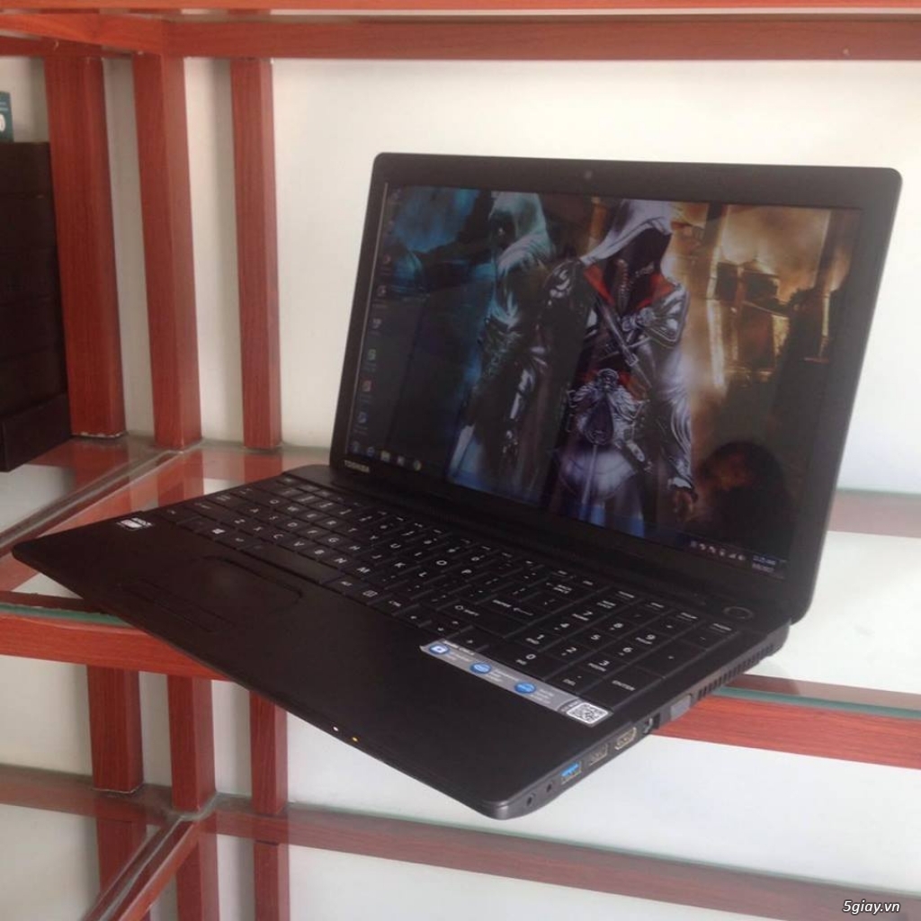 Toshiba Satellite C55D-A, RAM 4GB, Ổ Cứng 500GB, 15.6 inch, Pin 2 giờ - 1