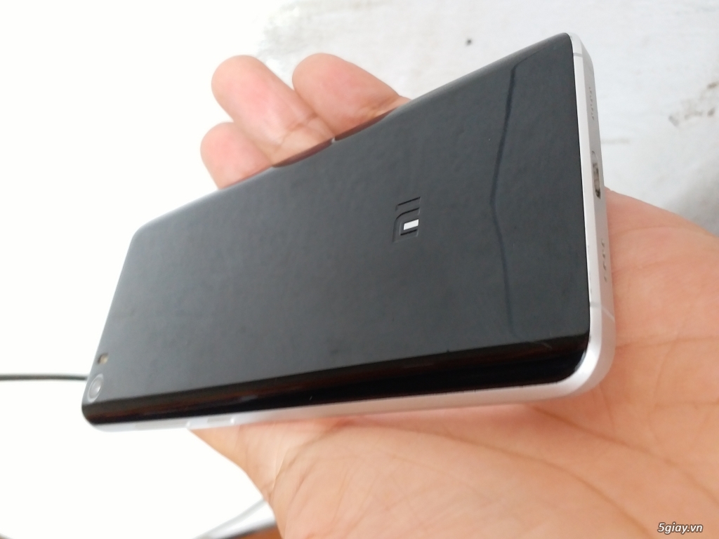 Xiaomi Mi5 - 1