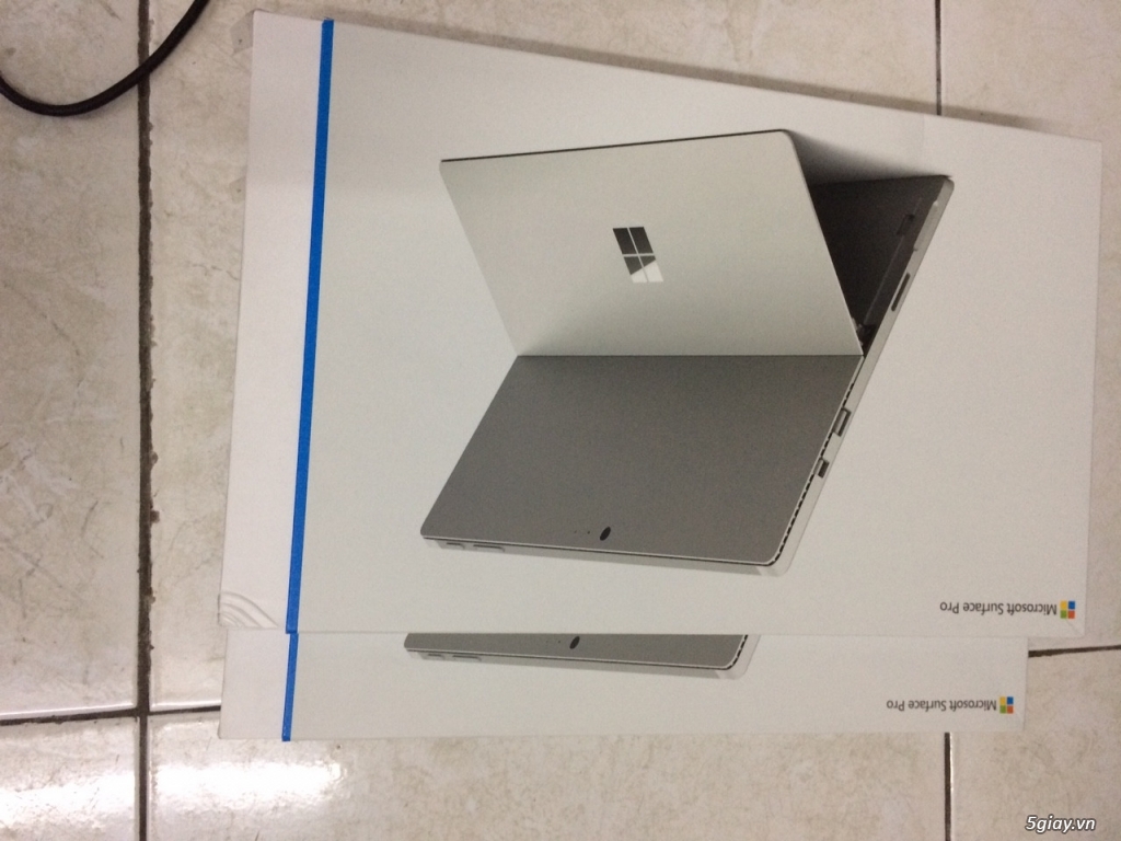 Surface Pro 4/i5/8/256/Fullbox - 1