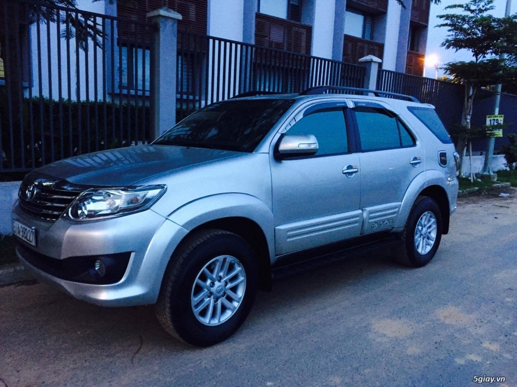 Fortuner 2012 , màu bạc, 1 cầu, long lanh 7xxT