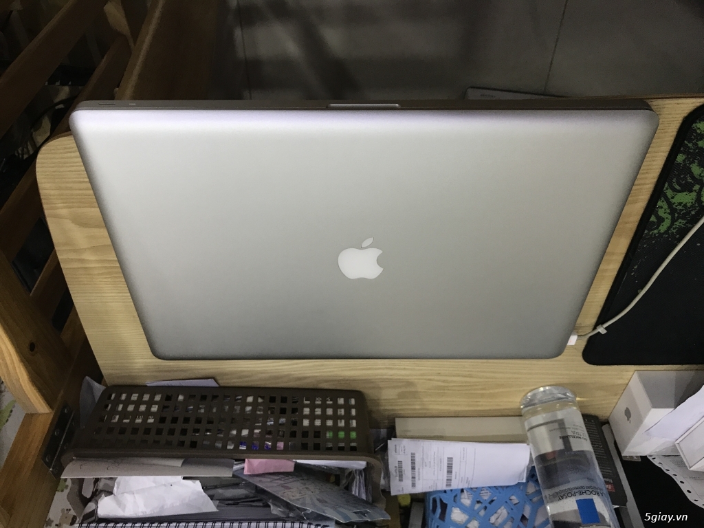 Macbook pro mid 2009 17 inch full hd - 1
