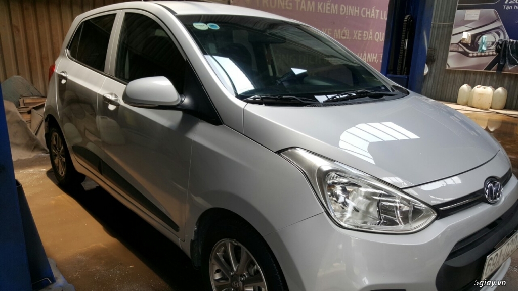 Bán Hyundai Grand i10 1.2AT nhập khẩu 2015 màu ghi bạc số tự động - 5