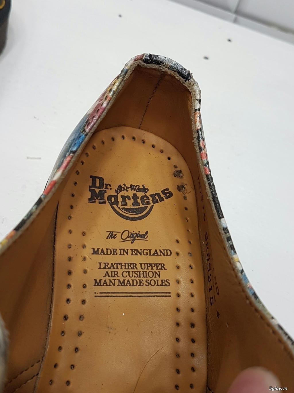 Giày chính hãng Dr Martens made in England xách tay về giá cực tốt - 3