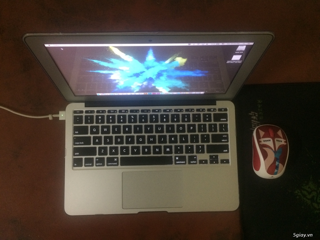 Hạt tiêu Macbook Air Early 2015 -11inch - MJVP2 Max Option còn Care - 4