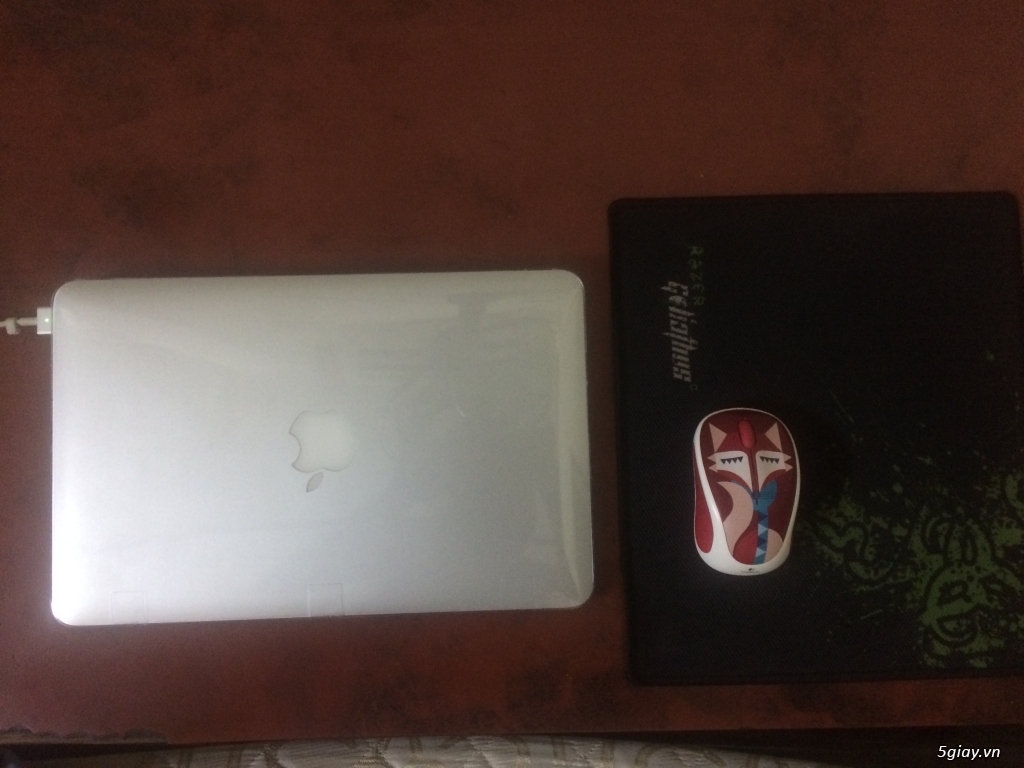 Hạt tiêu Macbook Air Early 2015 -11inch - MJVP2 Max Option còn Care - 1