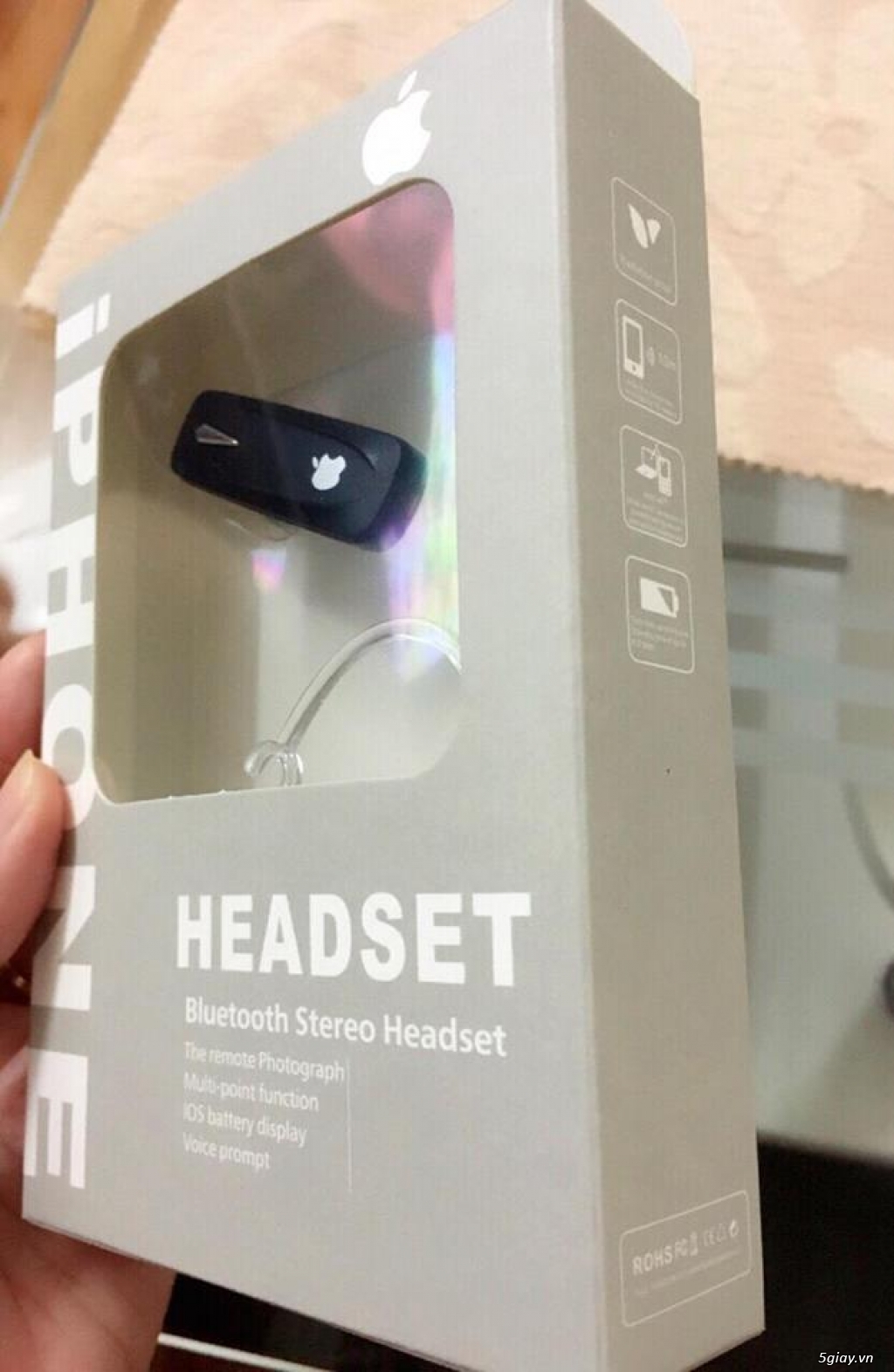 Tai nghe Bluetooth Headset:100k // Pin sạc dự phòng 32.000mAh:180k - 12