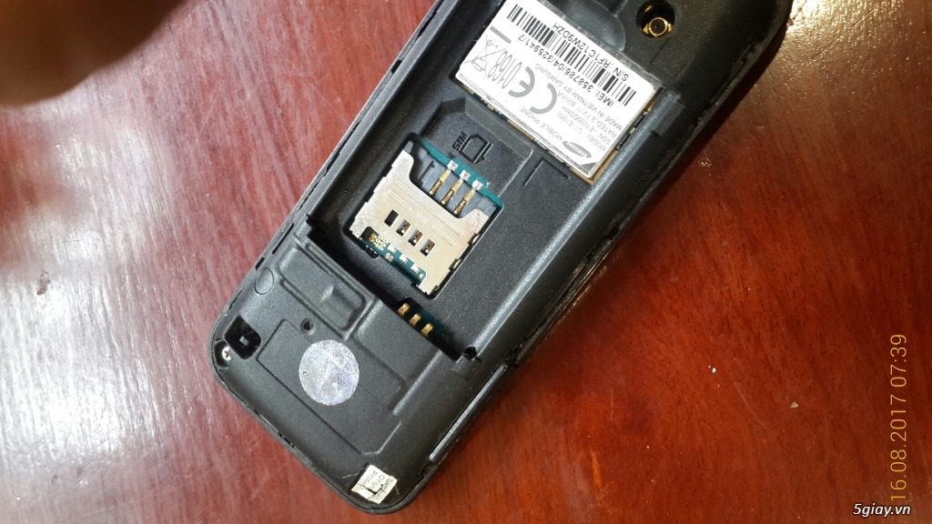 Điện thoại samsung e1050 - 4