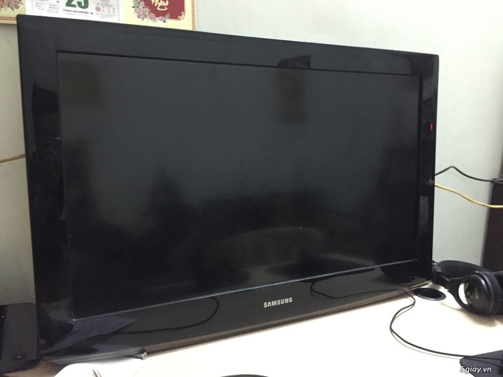 Bán tivi LCD 32 seri 4 Samsung