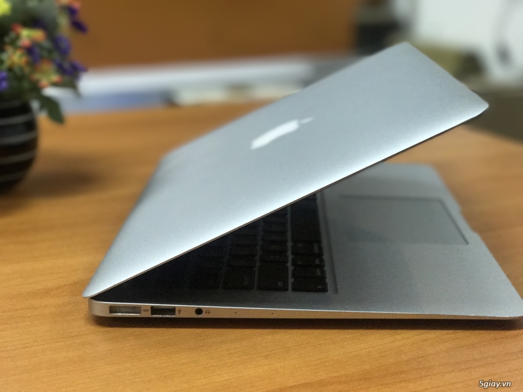 Mac Air 13inch, 2015, nữ xài kỹ, like new...