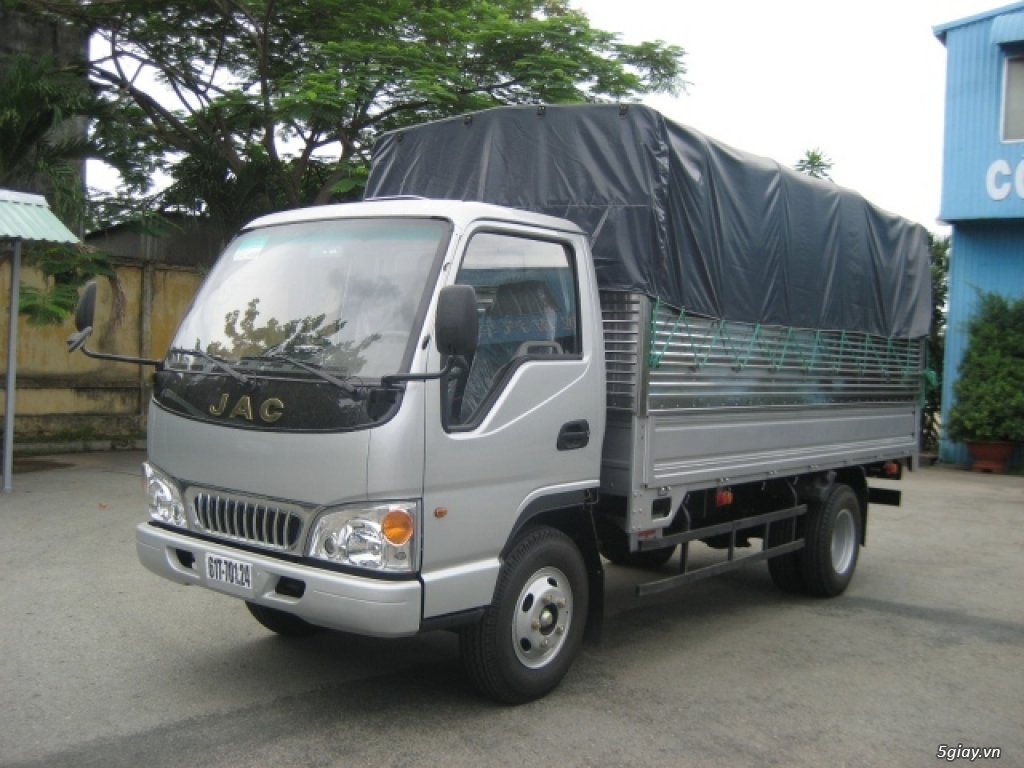 Xe tải JAC 2.4 tấn, giá rẻ, xe nhập khẩu 2017 - 2