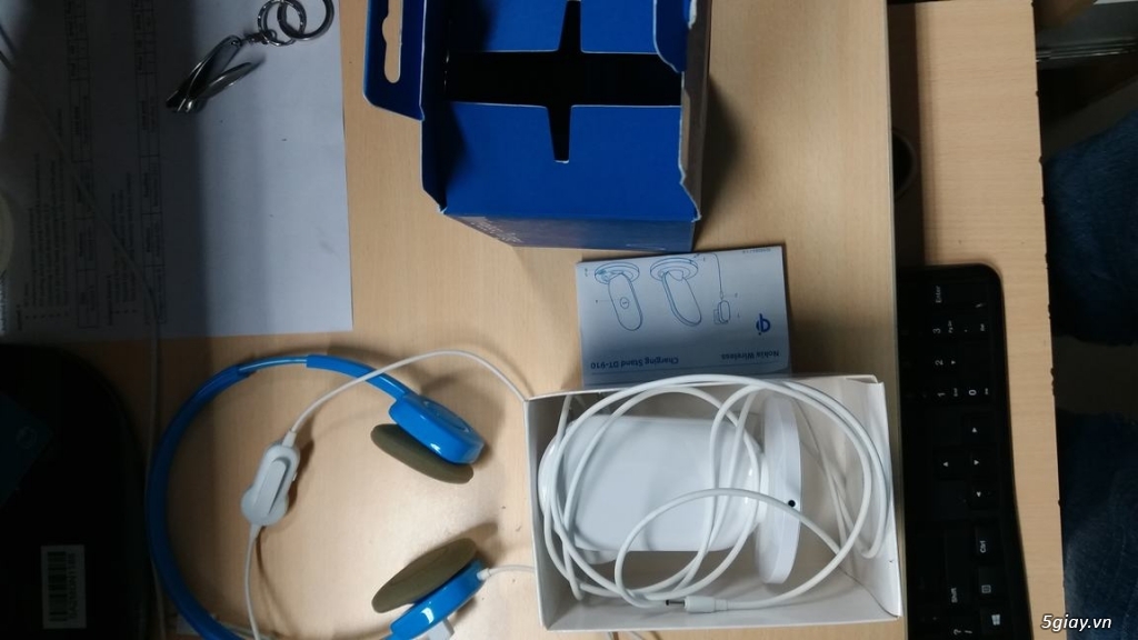 Nokia Lumina 1520 trắng - Full box 99% + sạc ko dây - 2