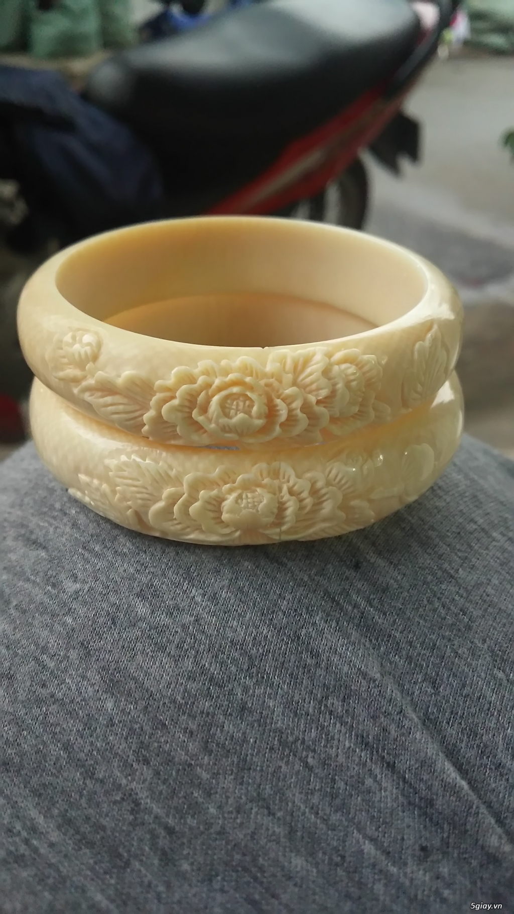 2 vòng Ngà chạm đẹp,giá rẻ - 4