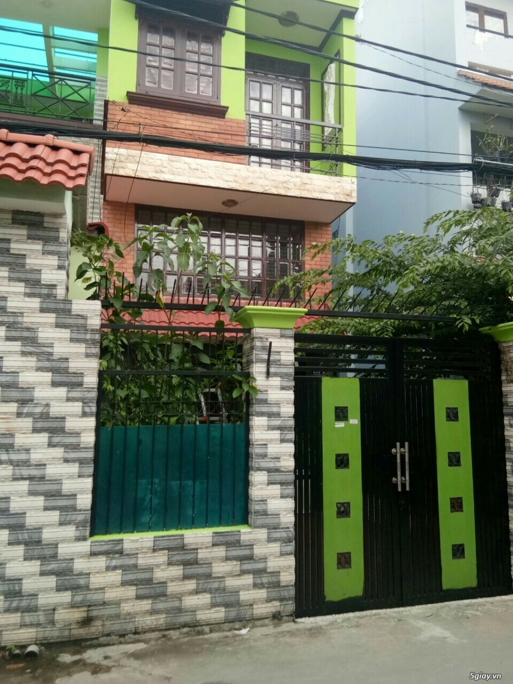 Nhà 1 trệt 1 lầu, MT đường Lê Thị Hà, DT 5x15m, CC