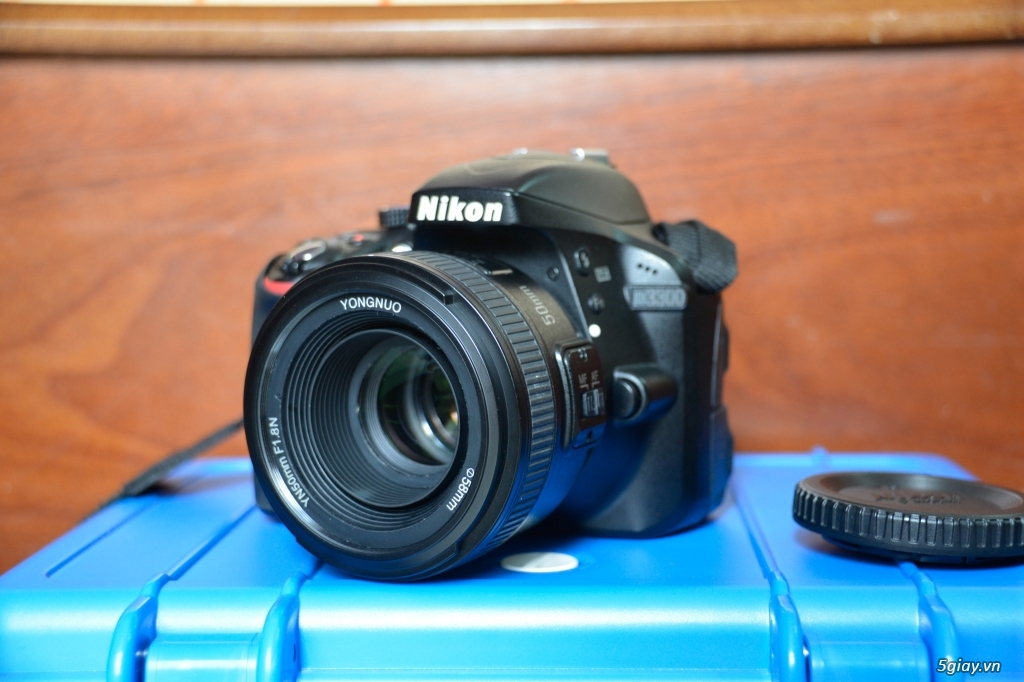 Nikon D3300 + Lens SIgma 18-250mm - 3