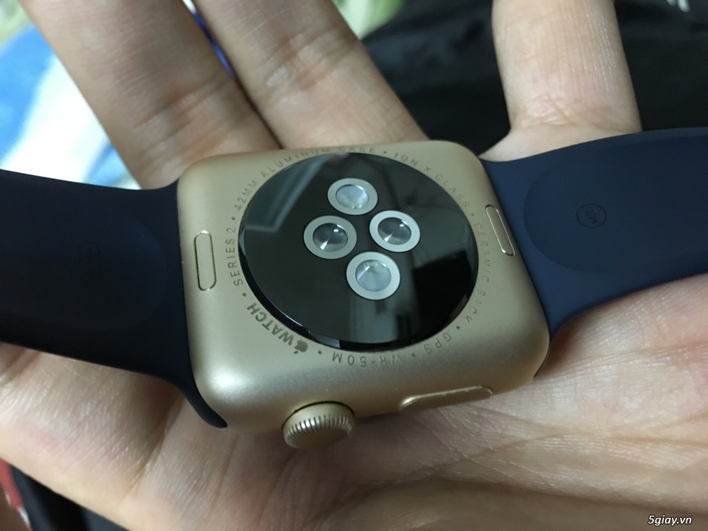 Apple watch series 2 - 42mm - nhôm, màu Gold - 6