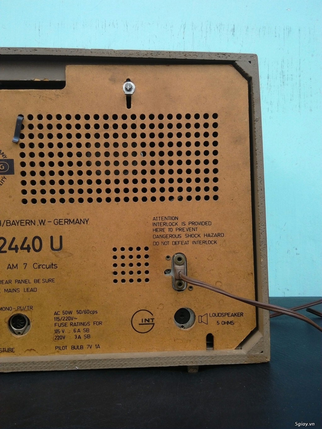 Radio Grundig ( Tube  Đèn) Made in Germany  Điện 110v - 18