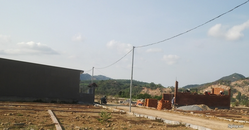 bán đất dưới chân cầu ông thìn,bình chánh