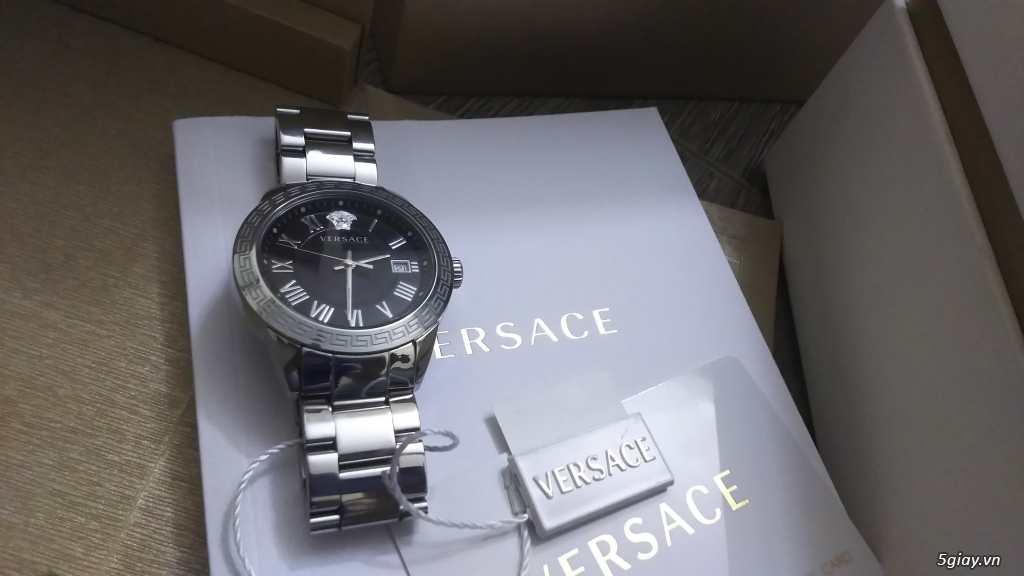 Đồng hồ Swiss Versace men silver stainless steel 41mm like new - 1