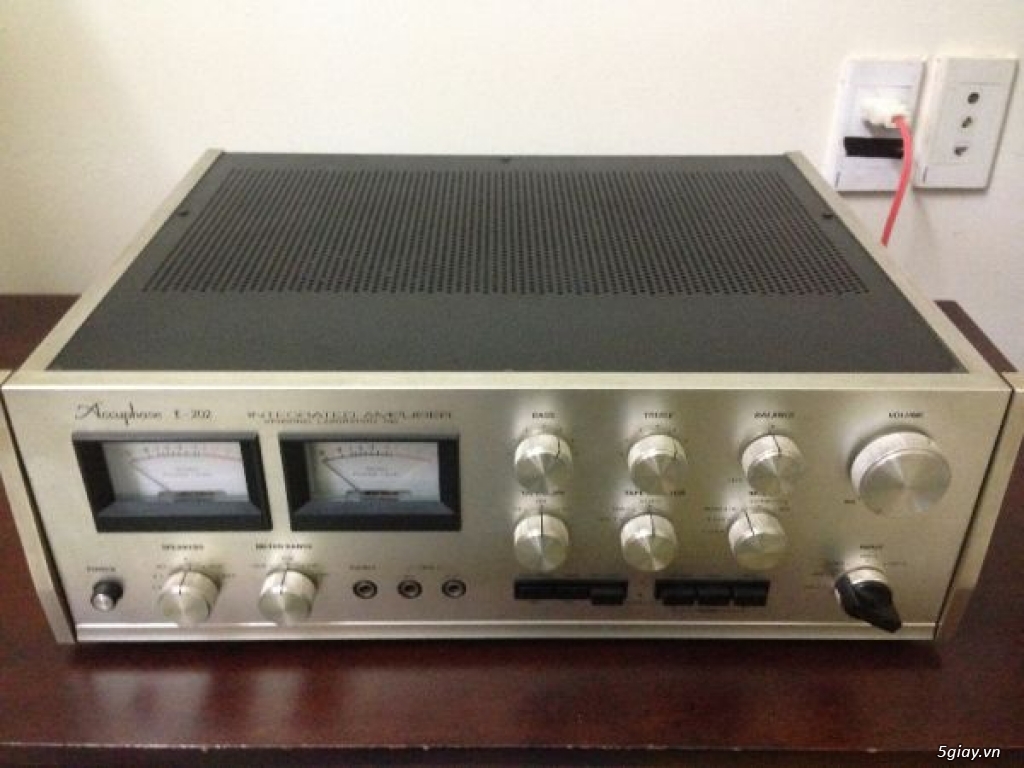 Bán Amly accuphase E-202
