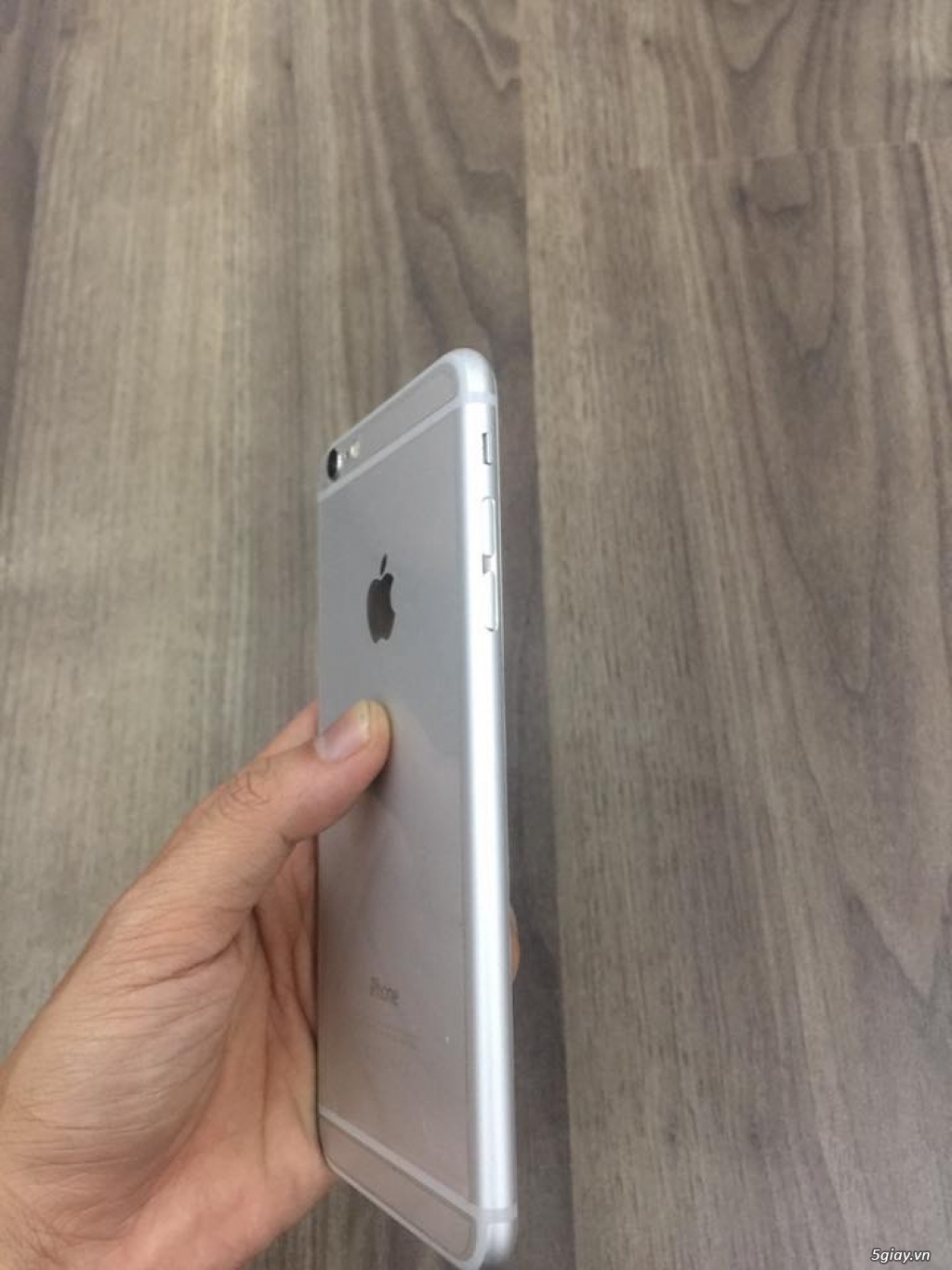 Cần Bán: Iphone 6 Plus Lock Silver đẹp 99%