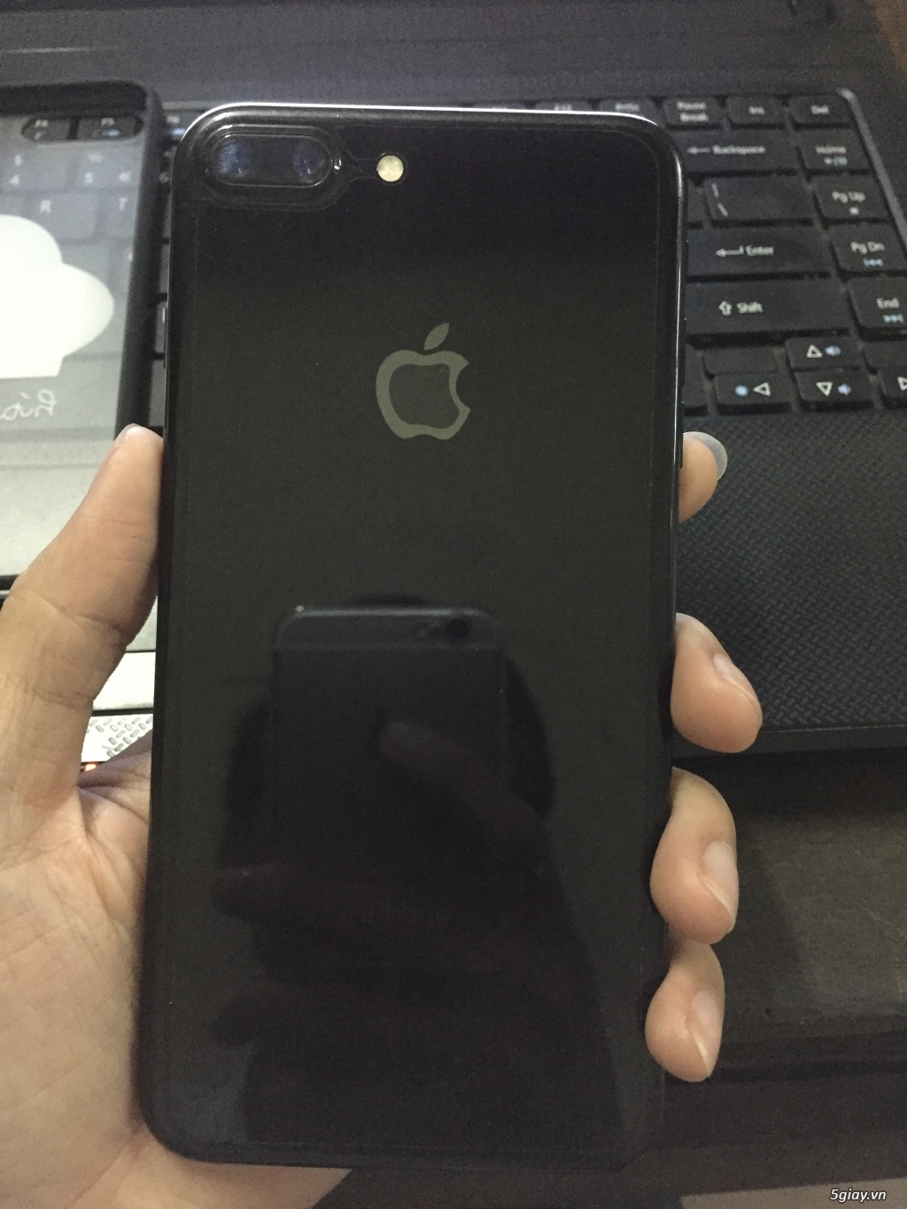 Cần bán hoặc giao lưu  iphone 7 plus 128G Jet Black mới 99% - 1