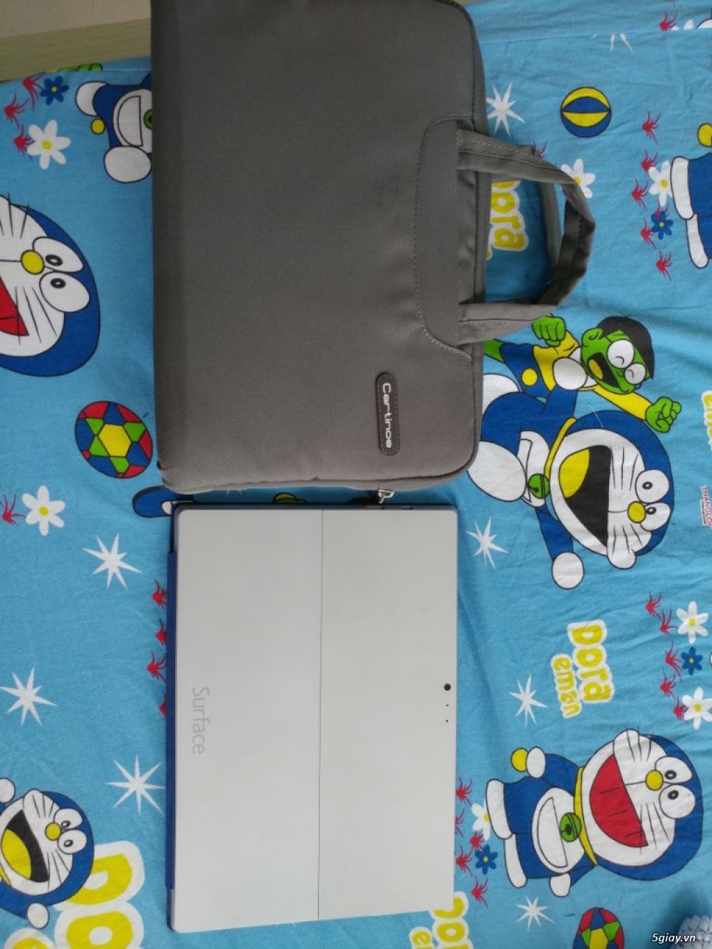 Cần bán SURFACE PRO 3 + bàn phím Pro 4 - 8