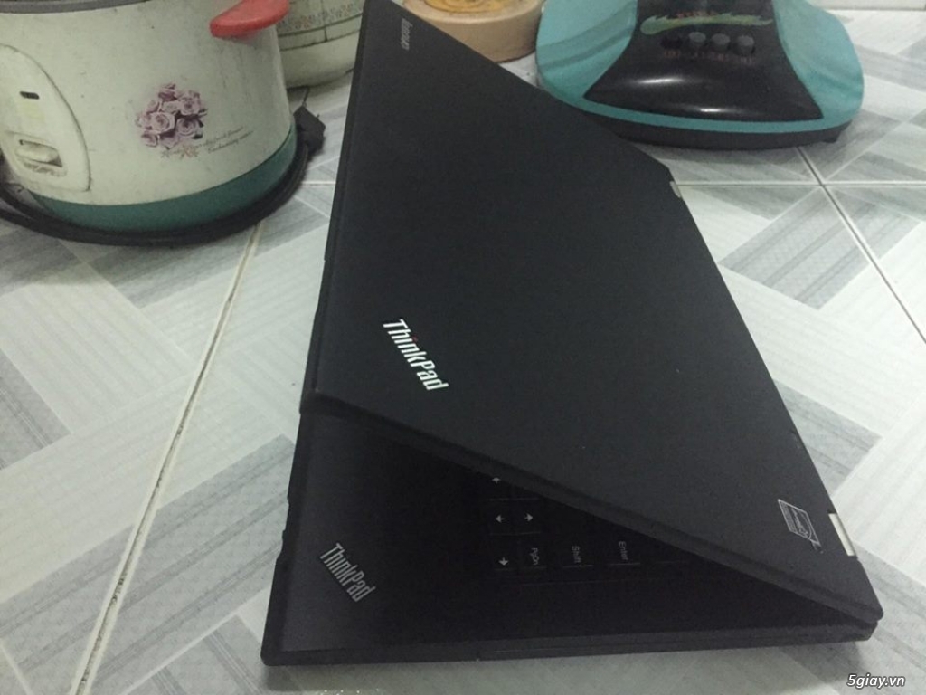 Thinkpad T430s i5 3320M 2.6ghz ram 4G pin 3h mỏng nhẹ hd+ new 99%