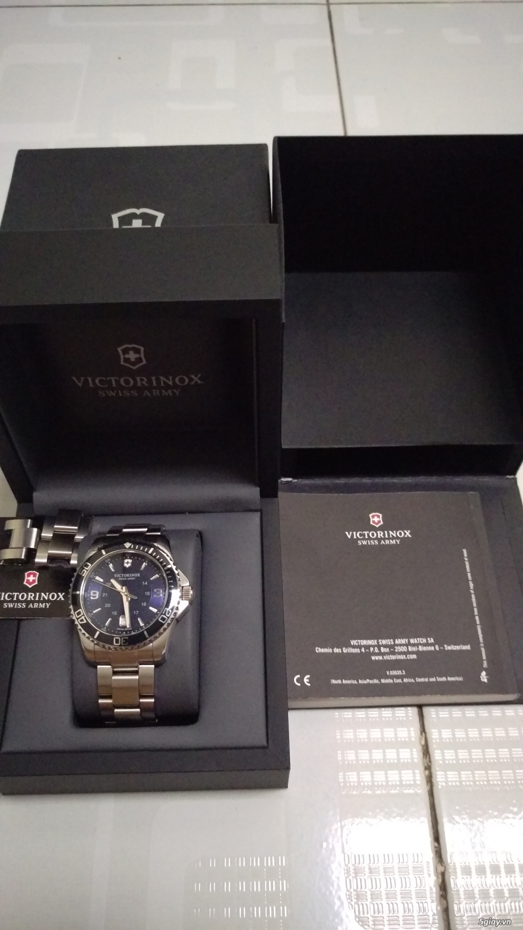 Đồng hồ Thụy Sĩ Victorinox - 2