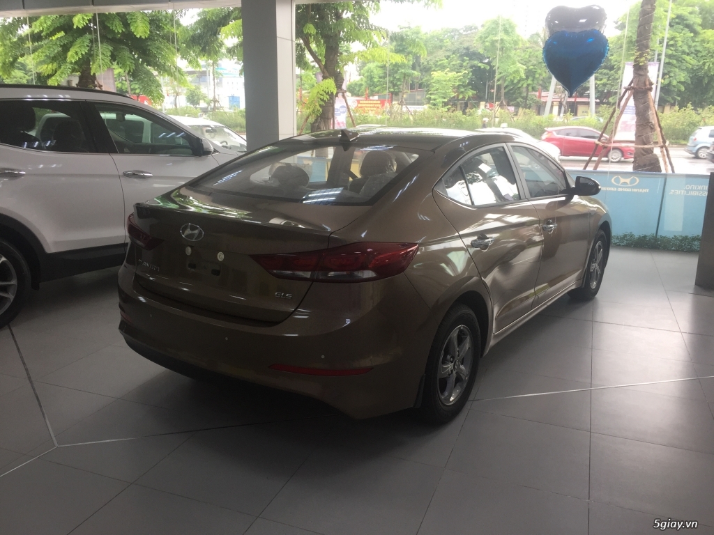 Elantra số tự động 2017 - 2