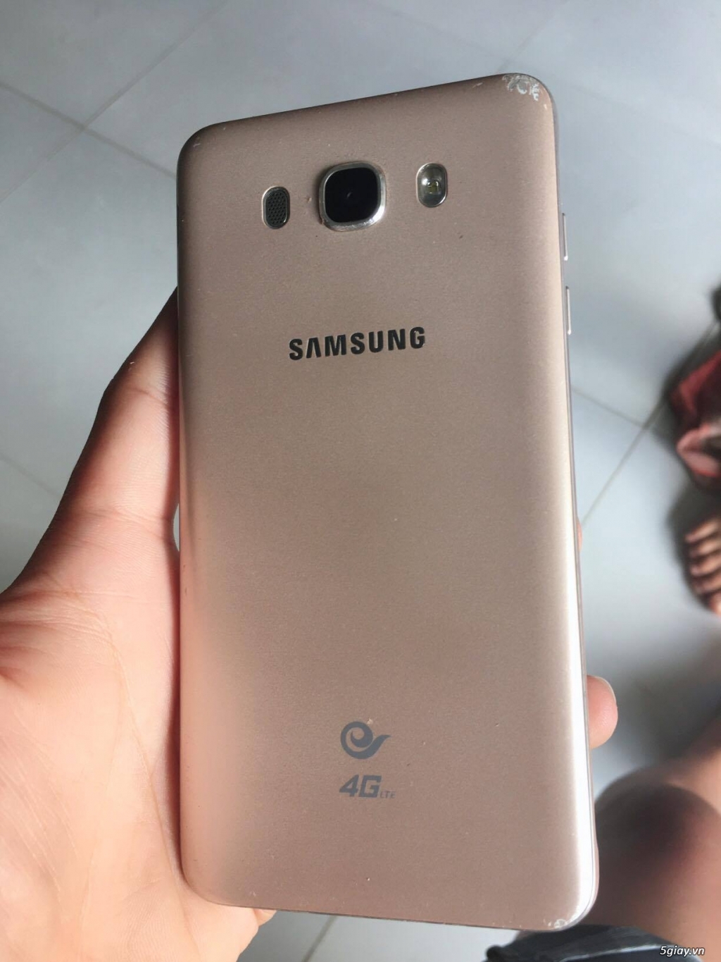 J72016 mã 109 Ram 3gb Màn Full HD , Fullbox tại Q.12 HM