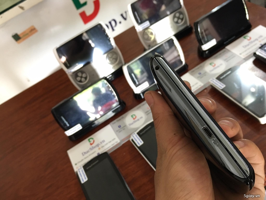 Sony xplay r800i điện thoại chuyên game huyền thoại cho ae sưu tầm..! - 10