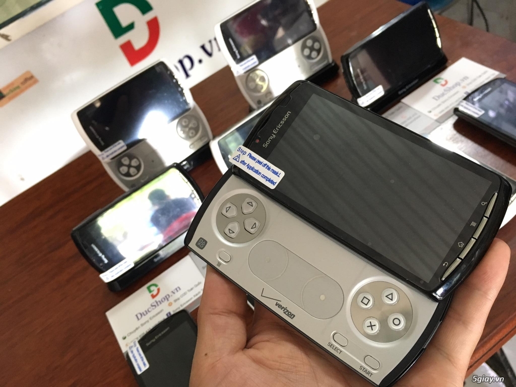 Sony xplay r800i điện thoại chuyên game huyền thoại cho ae sưu tầm..! - 8