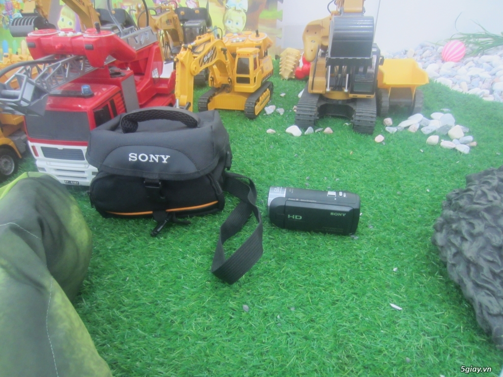 Bán máy quay Sony HDR-CX405, Mới 99%