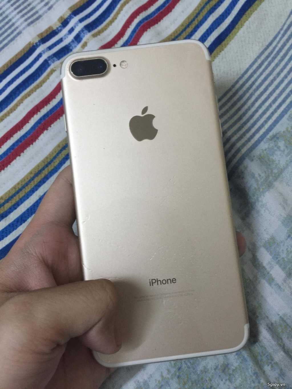 Cần bán Iphone 7 plus gold giá cạnh tranh.